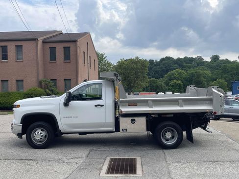 Used 2025 Chevrolet Silverado 3500 W/T w/ WT Convenience Package AWD/4WD image 6
