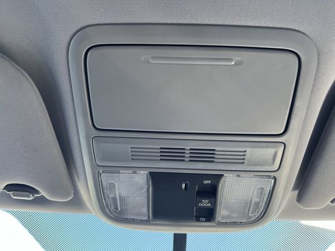 Used 2019 Honda Odyssey LX image 28