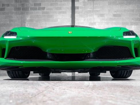 Used 2023 Ferrari F8 Tributo image 31