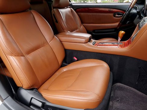 Used 2006 Lexus SC 430 Convertible image 9