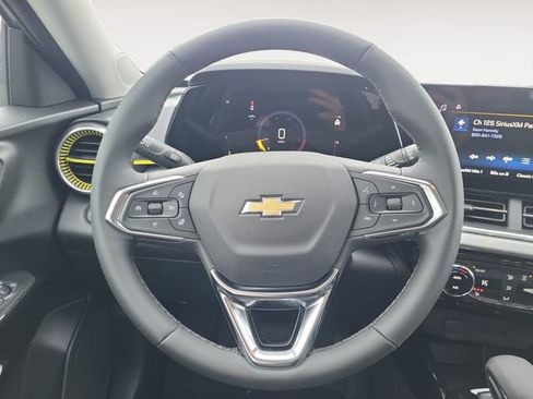 New 2026 Chevrolet Trax LT w/ Driver Confidence Package image 17