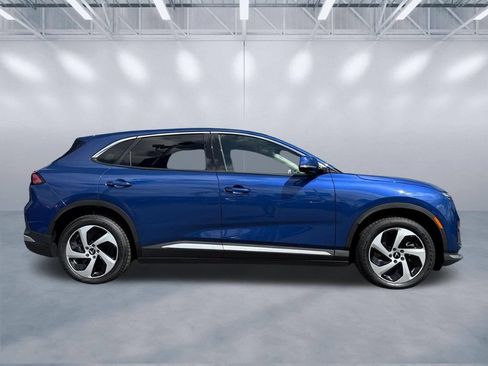 New 2025 VinFast VF 8 Eco AWD/4WD image 3