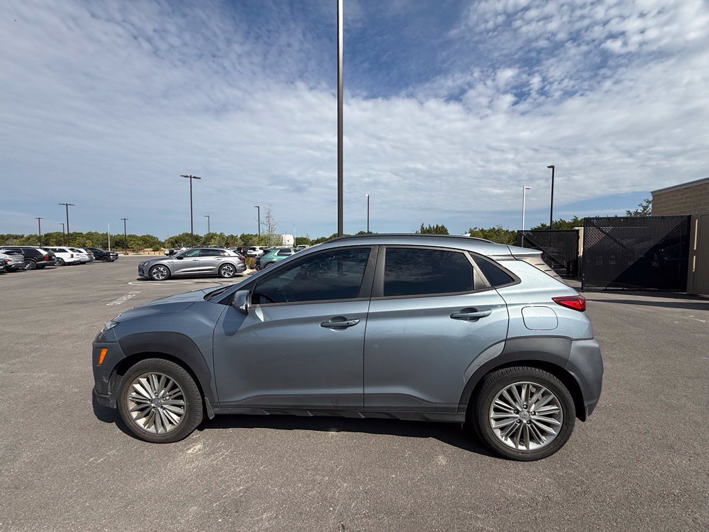 Used 2021 Hyundai Kona SEL Plus w/ Cargo Package FWD image 5