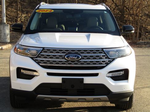 Used 2024 Ford Explorer Limited w/ Limited Technology Package image 7