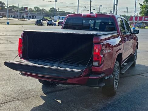 Used 2024 Chevrolet Colorado LT w/ LT Convenience Package II AWD/4WD image 17
