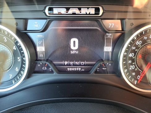 Used 2021 RAM 1500 Laramie w/ Sport Appearance Package image 17