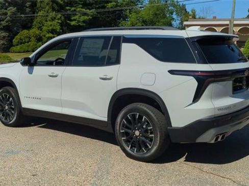 New 2026 Chevrolet Traverse LT w/ Sun and Wheel Package image 6