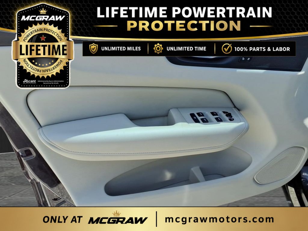 Used 2023 Volvo XC60 B5 Core FWD image 10
