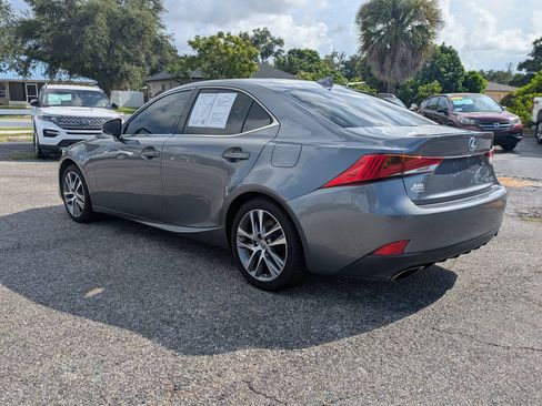 Used 2019 Lexus IS 300 RWD image 7