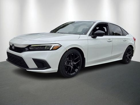 Used 2023 Honda Civic Sport image 3