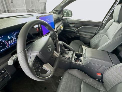 New 2025 Toyota 4Runner TRD Off-Road Premium image 6