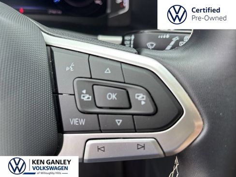 Certified 2023 Volkswagen Atlas SE w/ Panoramic Sunroof Package AWD/4WD image 22