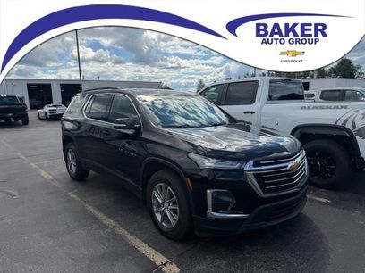 Used 2023 Chevrolet Traverse LT