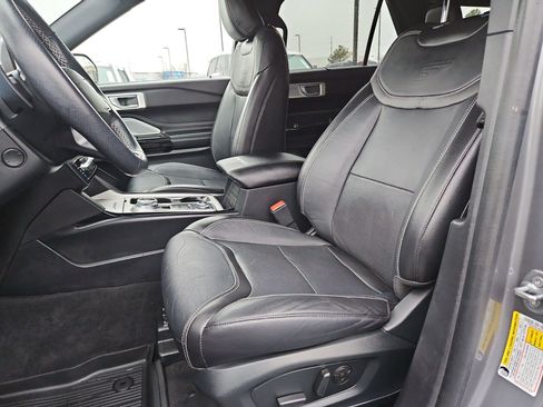 Used 2022 Ford Explorer ST w/ Equipment Group 401A image 18