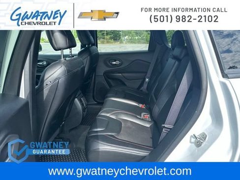 Used 2022 Jeep Cherokee Trailhawk w/ Trailer Tow Group AWD/4WD image 24