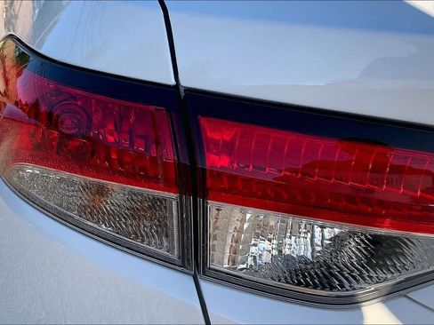 Used 2026 Toyota Corolla LE FWD image 28
