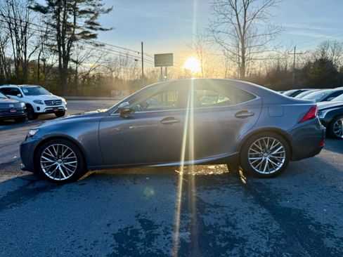 Used 2016 Lexus IS 300 AWD image 5