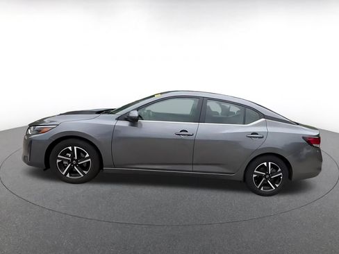 Used 2025 Nissan Sentra SV FWD image 8