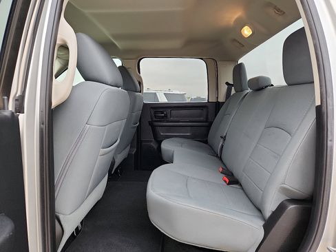 Used 2013 RAM 2500 Tradesman w/ Chrome Appearance Group AWD/4WD image 10