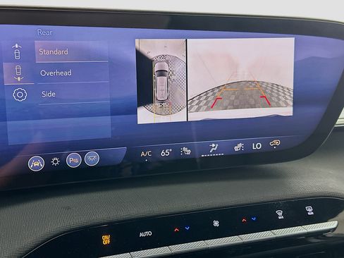 Used 2025 Buick Enclave Preferred FWD image 22