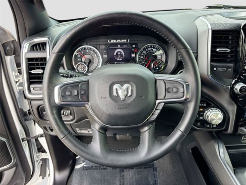 Used 2024 RAM 1500 Laramie AWD/4WD image 11
