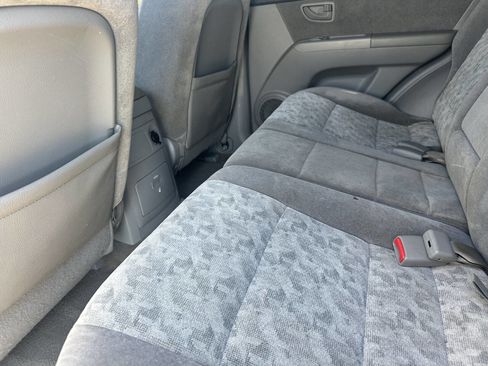 Used 2008 Kia Sorento LX 4dr SUV 4WD image 4