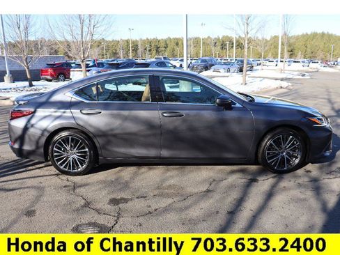 Used 2023 Lexus ES 350 Premium w/ Premium Package image 8