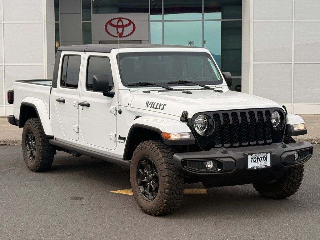 Used 2023 Jeep Gladiator Sport AWD/4WD image 1