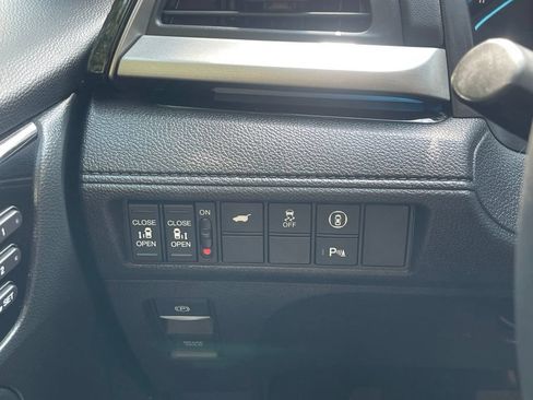 Used 2023 Honda Odyssey Touring image 23