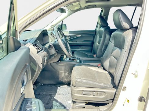 Used 2019 Honda Ridgeline RTL image 11