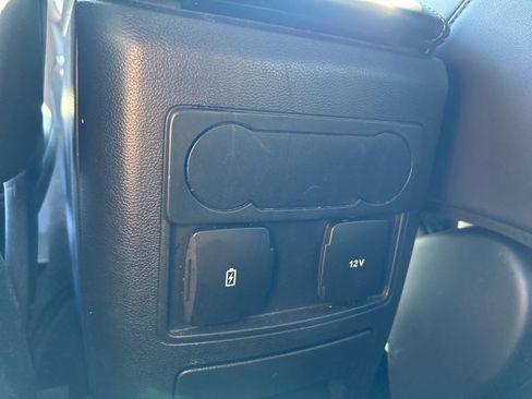 Used 2023 Ford Explorer XLT w/ Equipment Group 202A image 43