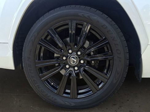 Used 2024 Lexus LX 600 4WD w/ Appearance Package image 9
