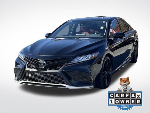 Used 2022 Toyota Camry XSE image 8