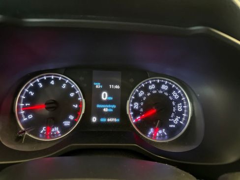 Used 2020 Toyota RAV4 LE FWD image 28