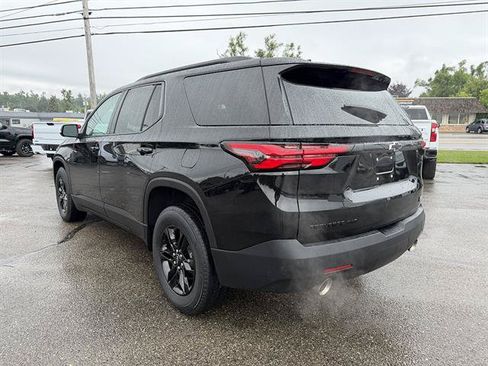 Used 2023 Chevrolet Traverse LT w/ Midnight/Sport Edition AWD/4WD image 4