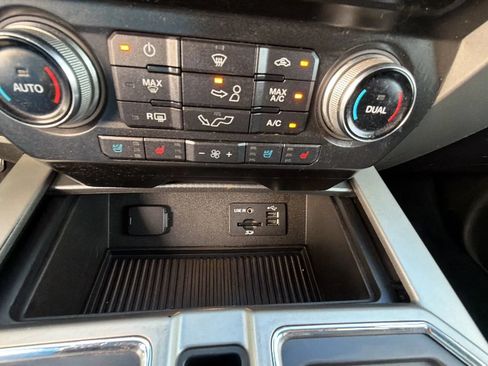 Used 2015 Ford F150 Lariat w/ Equipment Group 502A Luxury AWD/4WD image 77