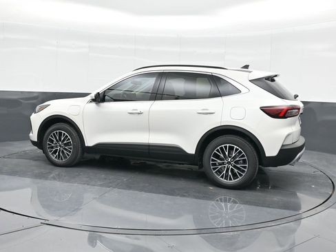 New 2025 Ford Escape SE image 29