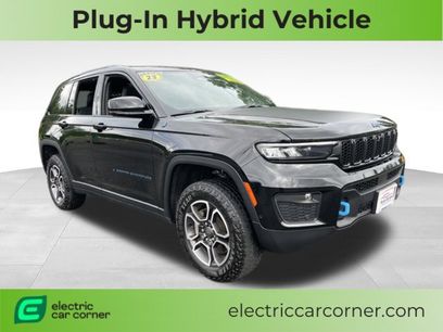 Used 2023 Jeep Grand Cherokee Trailhawk w/ Advanced Protech Group II