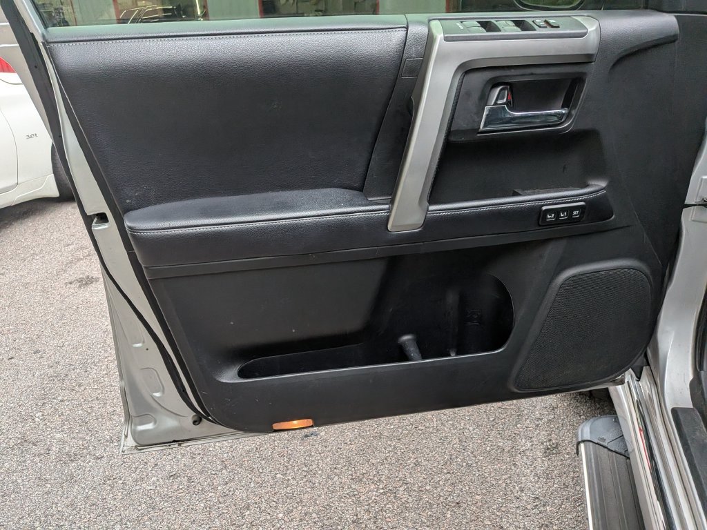 Used 2018 Toyota 4Runner Limited RWD image 8