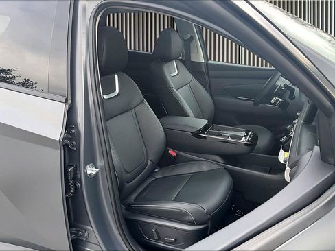 New 2026 Hyundai Tucson Limited image 9