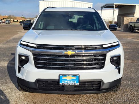 New 2026 Chevrolet Traverse LT image 8