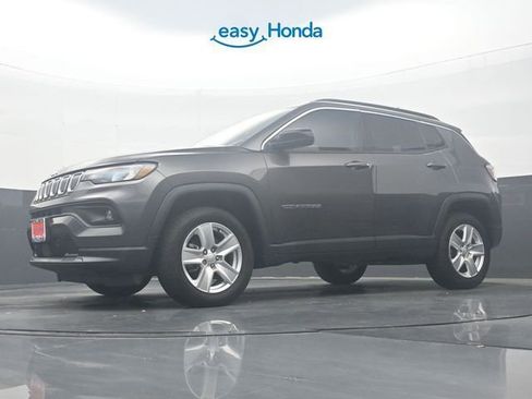 Used 2022 Jeep Compass Latitude AWD/4WD image 30