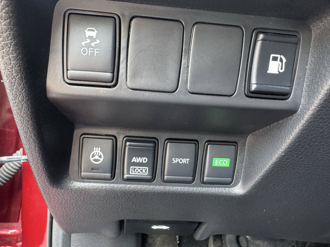 Used 2020 Nissan Rogue S AWD/4WD image 18