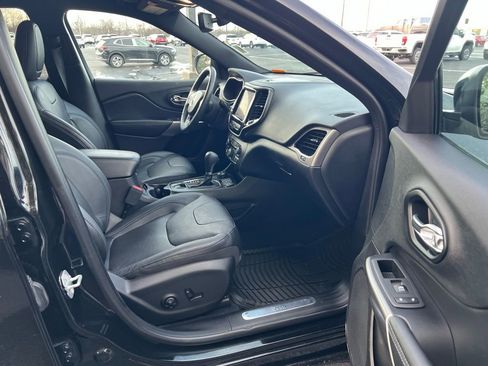 Used 2020 Jeep Cherokee High Altitude image 10