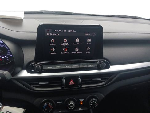 Used 2023 Kia Forte LXS w/ LXS Technology Package image 12