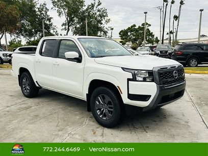 New 2025 Nissan Frontier SV w/ SV Convenience Package