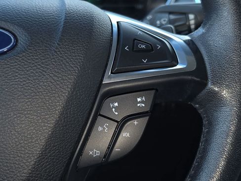 Used 2018 Ford Edge Titanium w/ Technology Package AWD/4WD image 28