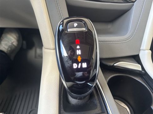 Certified 2023 Cadillac XT5 Premium Luxury w/ LPO, Floor Liner Package image 16