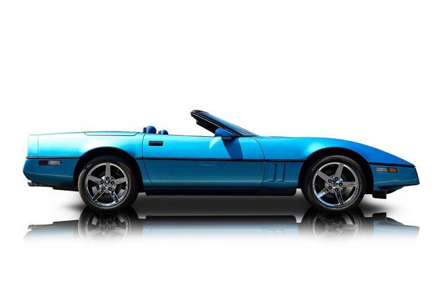 Used 1988 Chevrolet Corvette Convertible RWD image 2