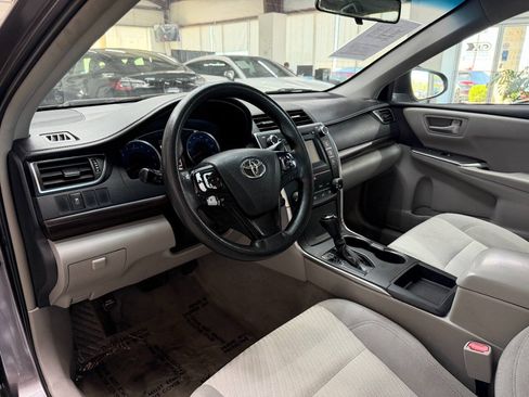 Used 2016 Toyota Camry LE FWD image 19